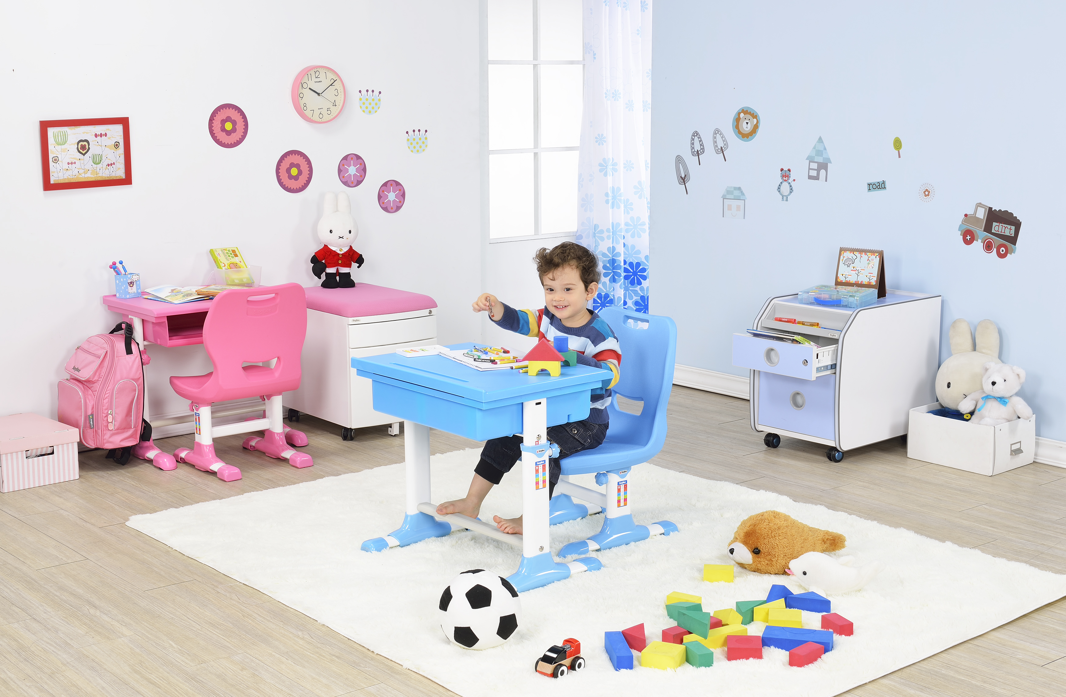 Set birou si scaun copii SingBee Student Desk ST-A-BL albastru camera copilului